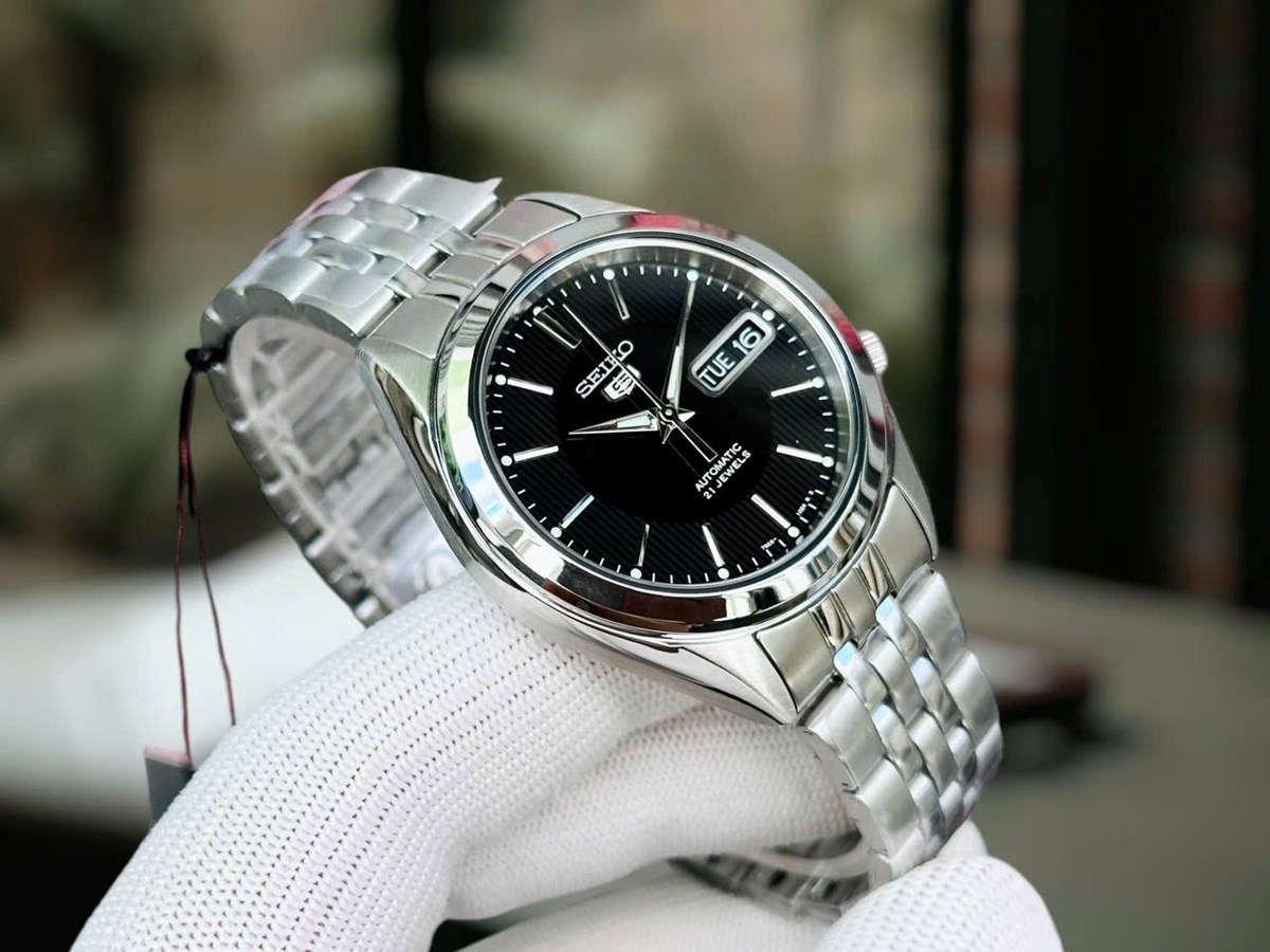 Seiko 5 Black Steel - SNKL23K1