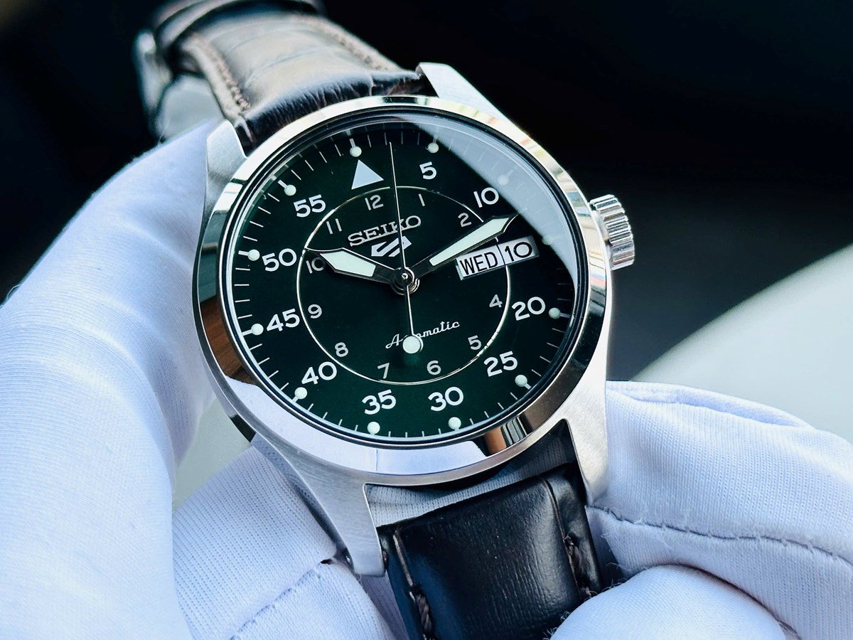 Seiko 5 SRPJ89K1
