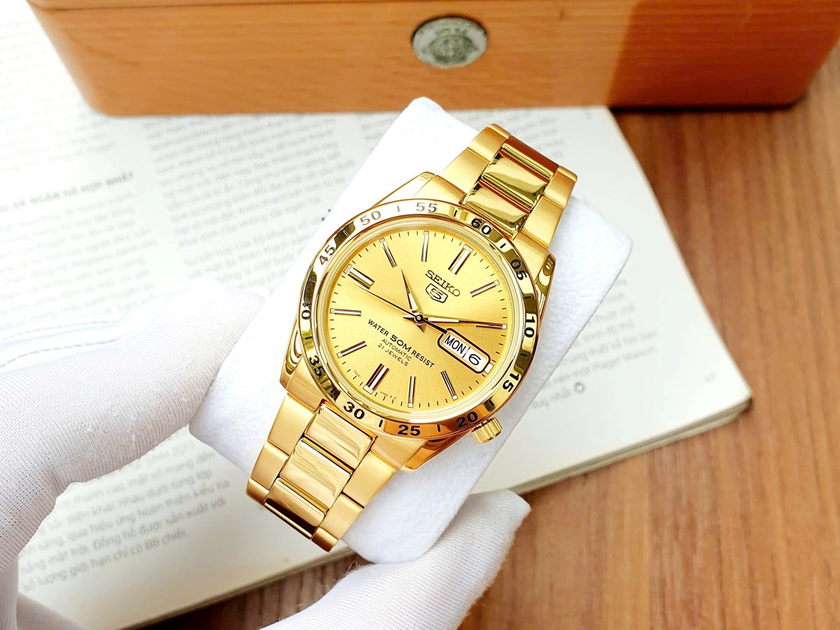 SEIKO 5 Automatic SNKE06K1