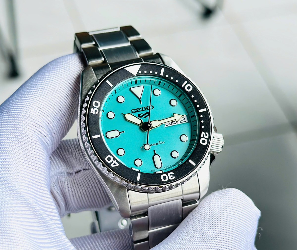 Seiko 5 Sport New Style Tiffany SRPK33K1 - Màu Tiffani